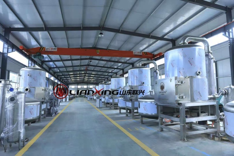 聯(lián)興真空油炸機(jī)展廳現(xiàn)場展示